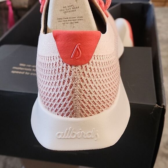 Men's Tree 🌳 Dasher light red (flame) size 12 - Picture 4 of 6